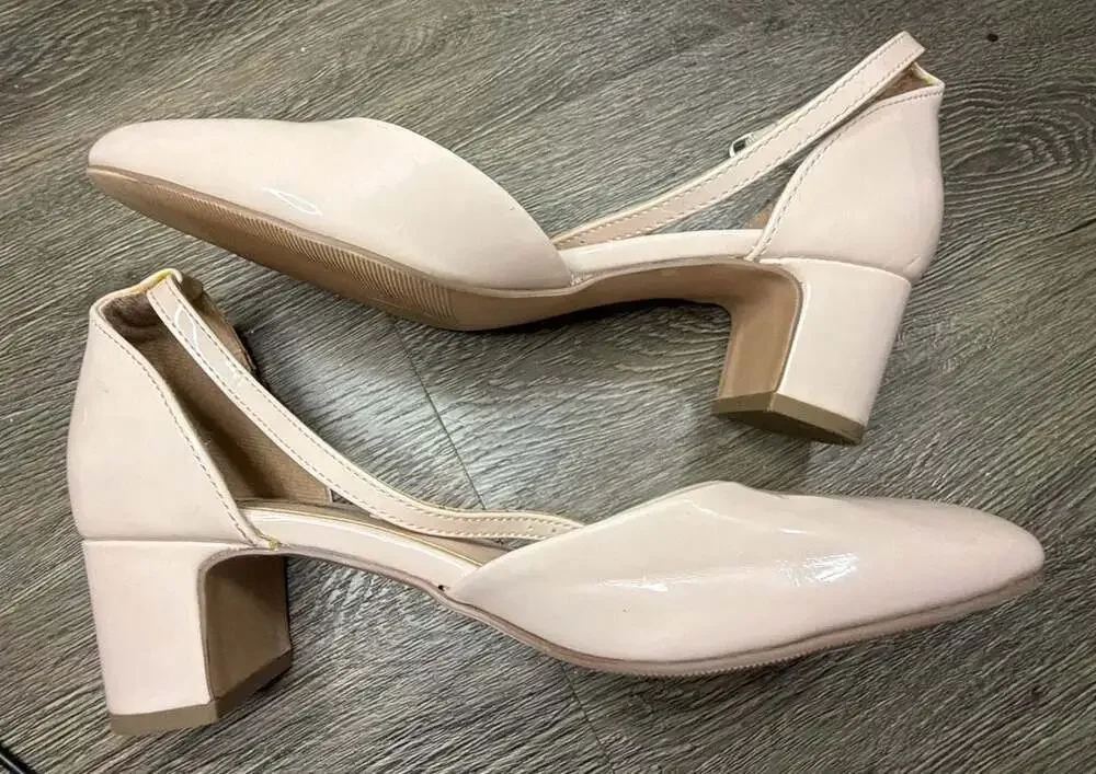 Steve Madden PRETTYY Blush Patent Ankle Strap Block Heel Pumps Womens 7